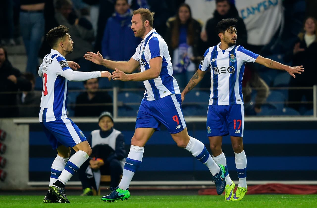 En una sola temporada en el club, Depoitre no logró hacerse de la titularidad adelante y apenas marcó un gol en siete participaciones.