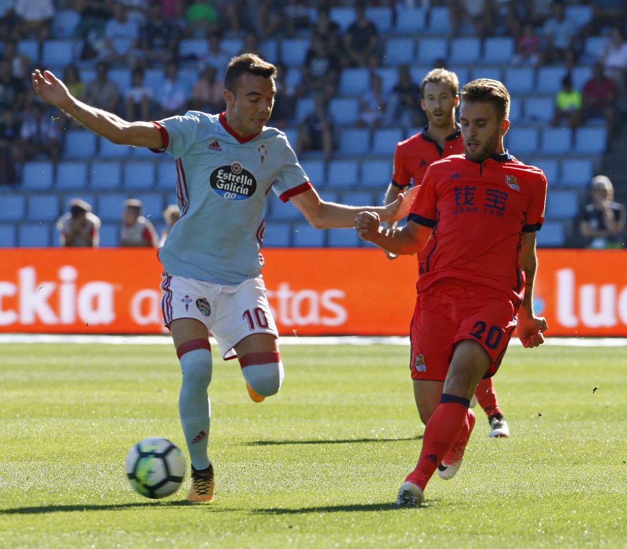 Iago Aspas, el delantero del 'Celtinha', era el hombre a seguir por la defensa de la Real.