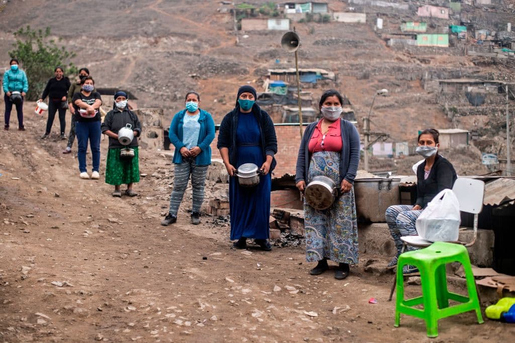 “Los países de bajos ingresos… necesitan acceso a las dosis de la vacuna COVID-19 ”, dijo el mes pasado Tom Hart, director de The ONE Campaign.