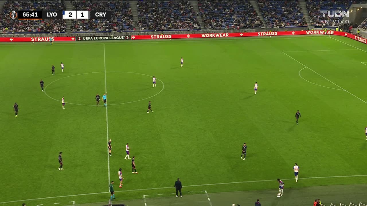 ¡TIRO ATAJADO! disparo por Abner Vinícius.