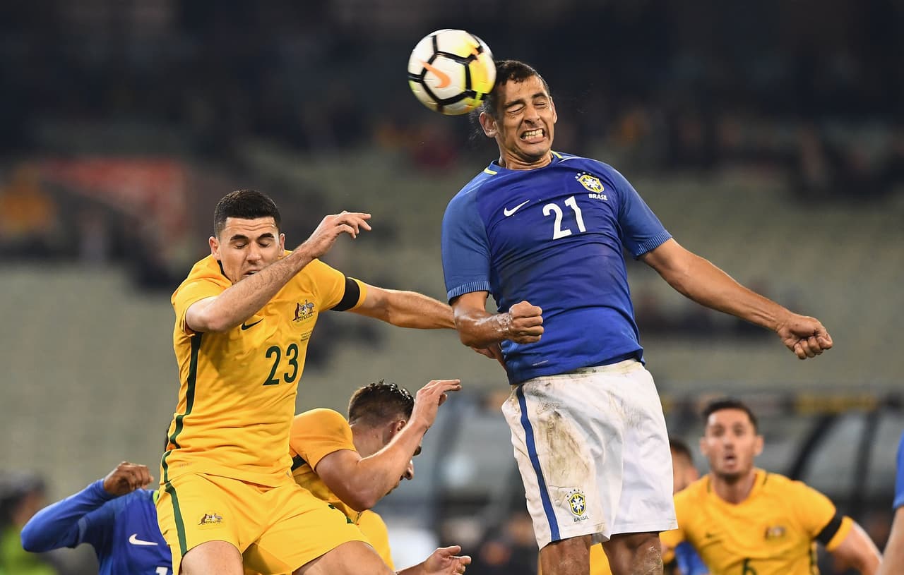 Brasil golea a Australia con 'cuadro suplente'