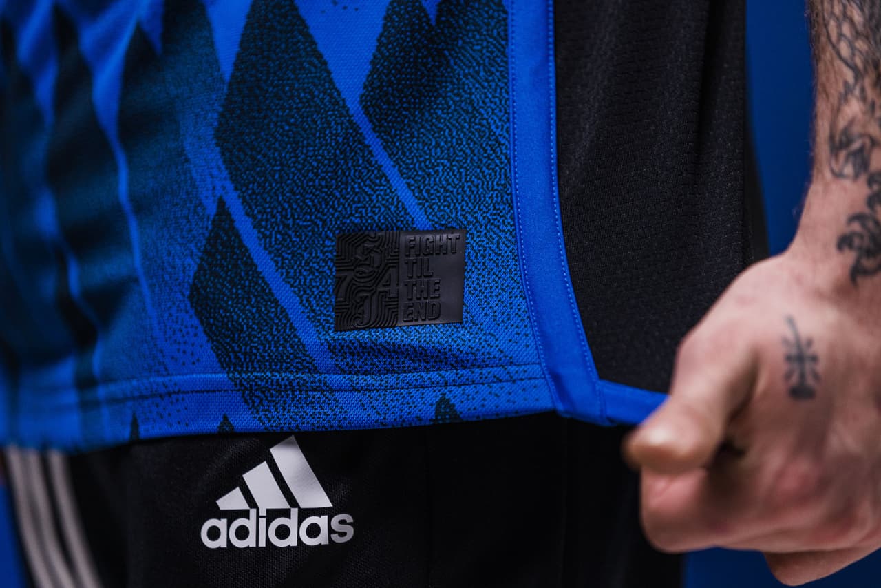 Todas las señas de identidad del club dos veces ganador de la MLS Cup están presentes en el uniforme.