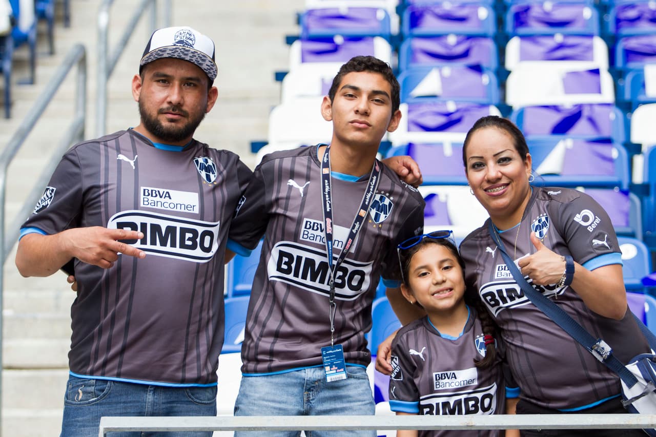 Así se vivió el colorido de la afición en la Final del C2016 con los seguidores a lo largo de los estadios.