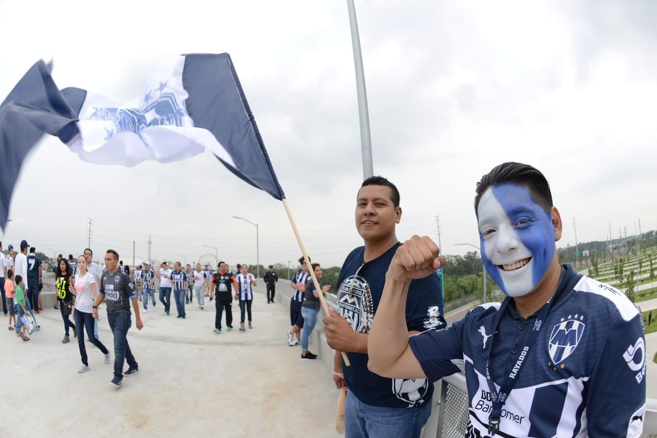 Así se vivió el colorido de la afición en la Final del C2016 con los seguidores a lo largo de los estadios.