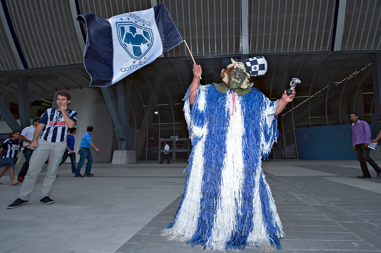 Así se vivió el colorido de la afición en la Final del C2016 con los seguidores a lo largo de los estadios.