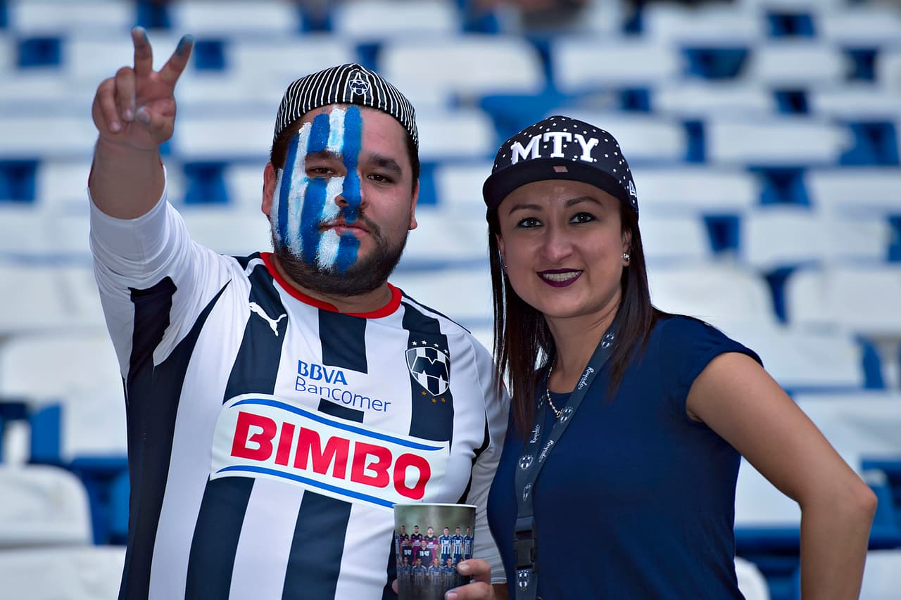 Así se vivió el colorido de la afición en la Final del C2016 con los seguidores a lo largo de los estadios.