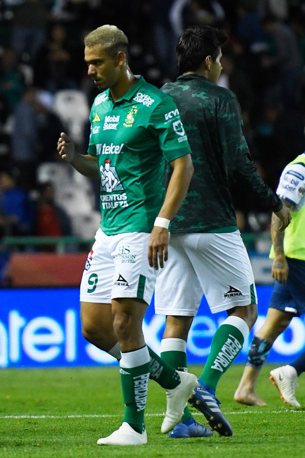 <b>Delantero:</b> Walter González (León, -3)