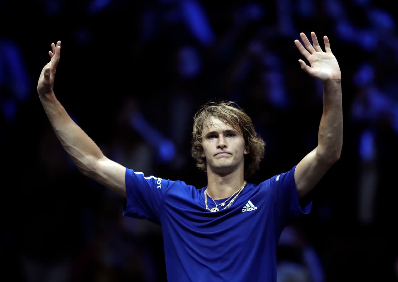 Al final, el alemán ganó el segundo set por 7-6 (7-5) para dejar la serie 3-0.