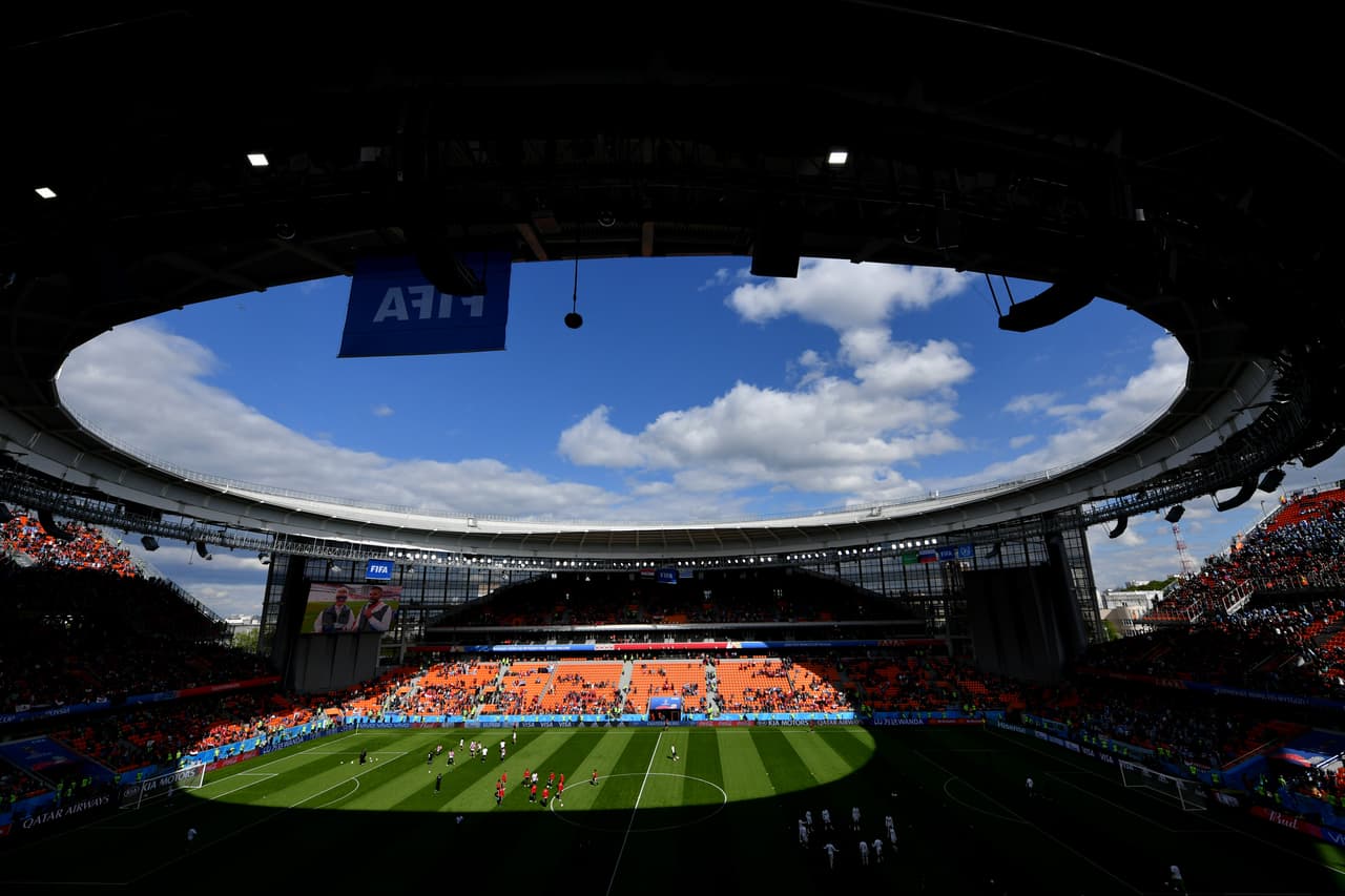 A la salida de los jugadores para las prácticas, se sentía la poca afluencia de público para el segundo partido del Mundial.