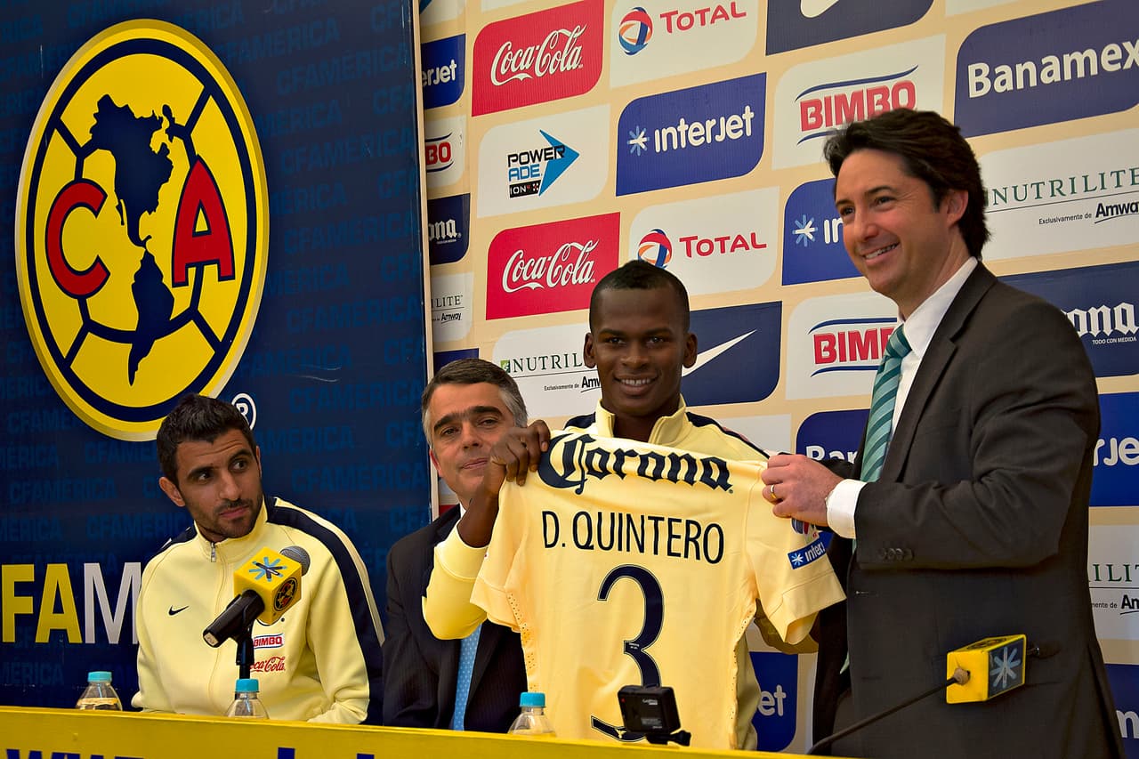 Según el sitio alemán Transfermarkt, América le pagó más de diez millones de dólares a Santos Laguna por 'El Científico del Gol' a finales del 2014.