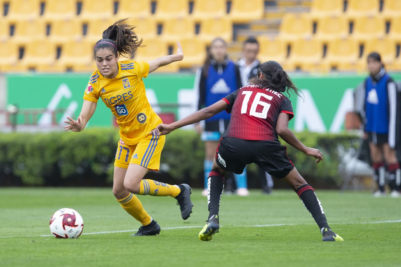 Con goles de Belén Cruz y Miah Zuazua, 'las Felinas' ganan 2-0 al Atlas y llegan a 10 puntos. El equipo femenil de Tigres sigue en ascenso en la Liga MX Femenil.