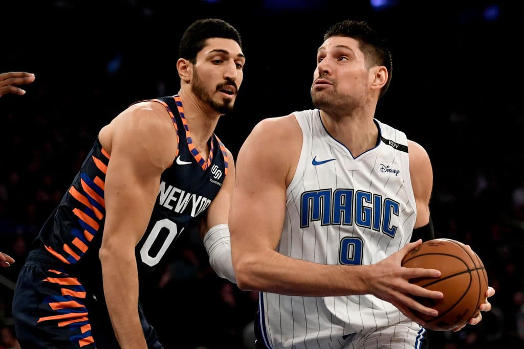 Otro debutante, y jugador internacional, es el poste montenegrino del Orlando Magic Nikola Vucevic, por el Team Giannis.