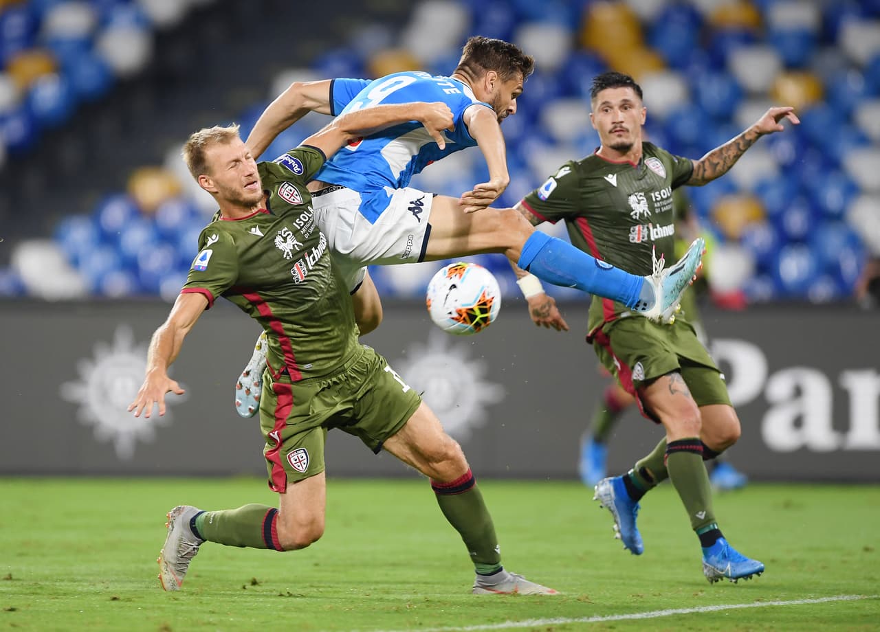 Fernando Llorente sustituyó al "Chuky" Lozano, cuando el partido aún se encontraba empatado sin goles.