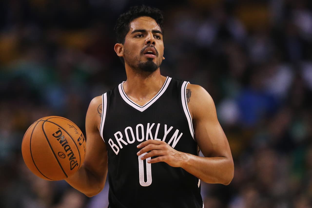 Jorge Gutiérrez. En 2014 firmó contrato con los Brooklyn Nets. Participo dos temporadas y jugó 25 partidos de temporada regular.