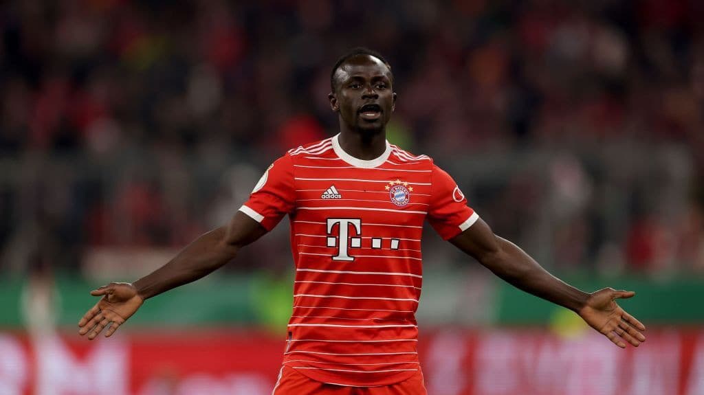 Sadio Mané es suspendido por Bayern Munich tras pelea con Leroy Sané