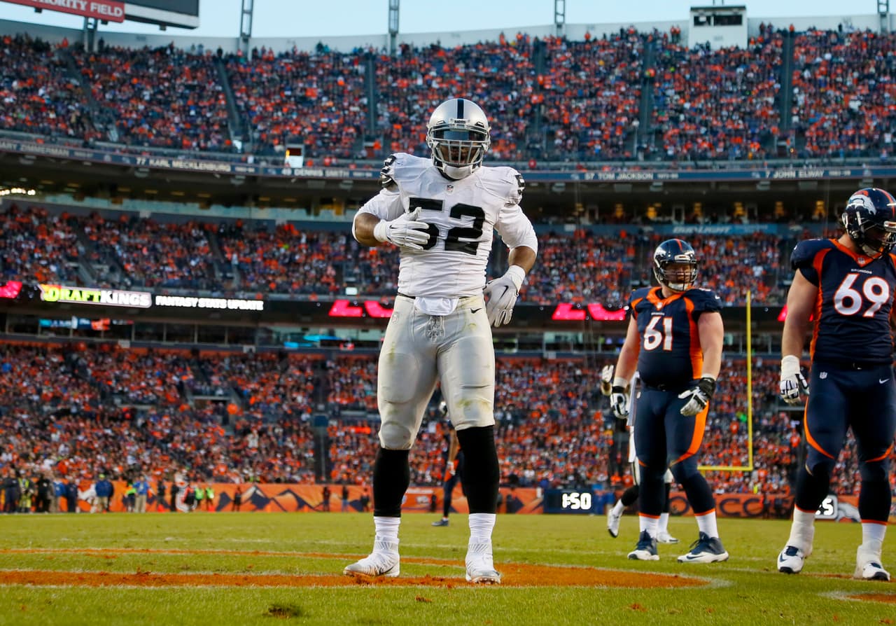 Jugador Defensivo de la Semaba 14 AFC: DE KHALIL MACK, OAKLAND RAIDERS