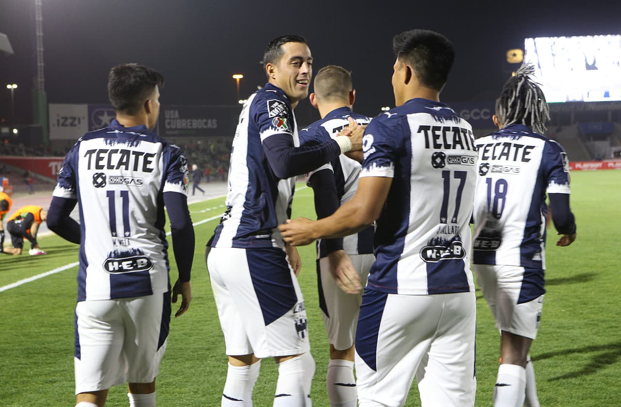 Con dobletes de Vincent Janssen y Rogelio Funes Mori, y goles de Ponchito González y José Alvarado, Monterrey pasa por encima de Bravos con un marcador a favor de 1-6. Los Regios toman la cuarta posición de manera momentánea y los Bravos se quedan en la posición número 14 con 8 unidades.