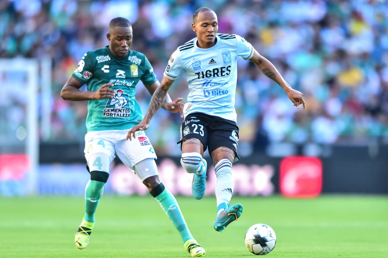 El desastre de León se concretó a 20 minutos del final con el 0-3 cortesía de una gran escapada de Quiñones y un remate de Thauvin para sellar la victoria.