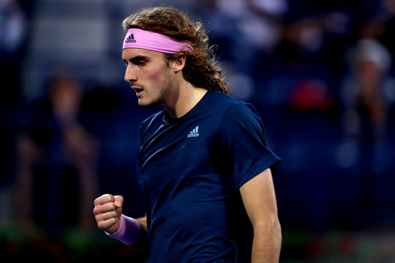 El francés Gael Monfils, que venció 6-1, 7-6 (3), 6-2 al lituano Ricardas Berankis, y buscará detener en la Semifinal del ATP 500 de Dubai al griego de 20 años Stefanos Tsitsipas, que se impuso 6-7 (4), 7-6 (1), 6-1 al polaco Hubert Hurkacz para clasificar a su tercera semifinal en 2019.