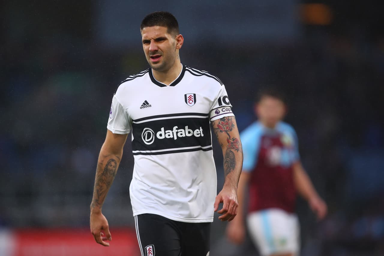 Si se confirma la salida del Batshuayi del Valencia, el club español iría por el serbio Aleksandar Mitrovic (Fulham).