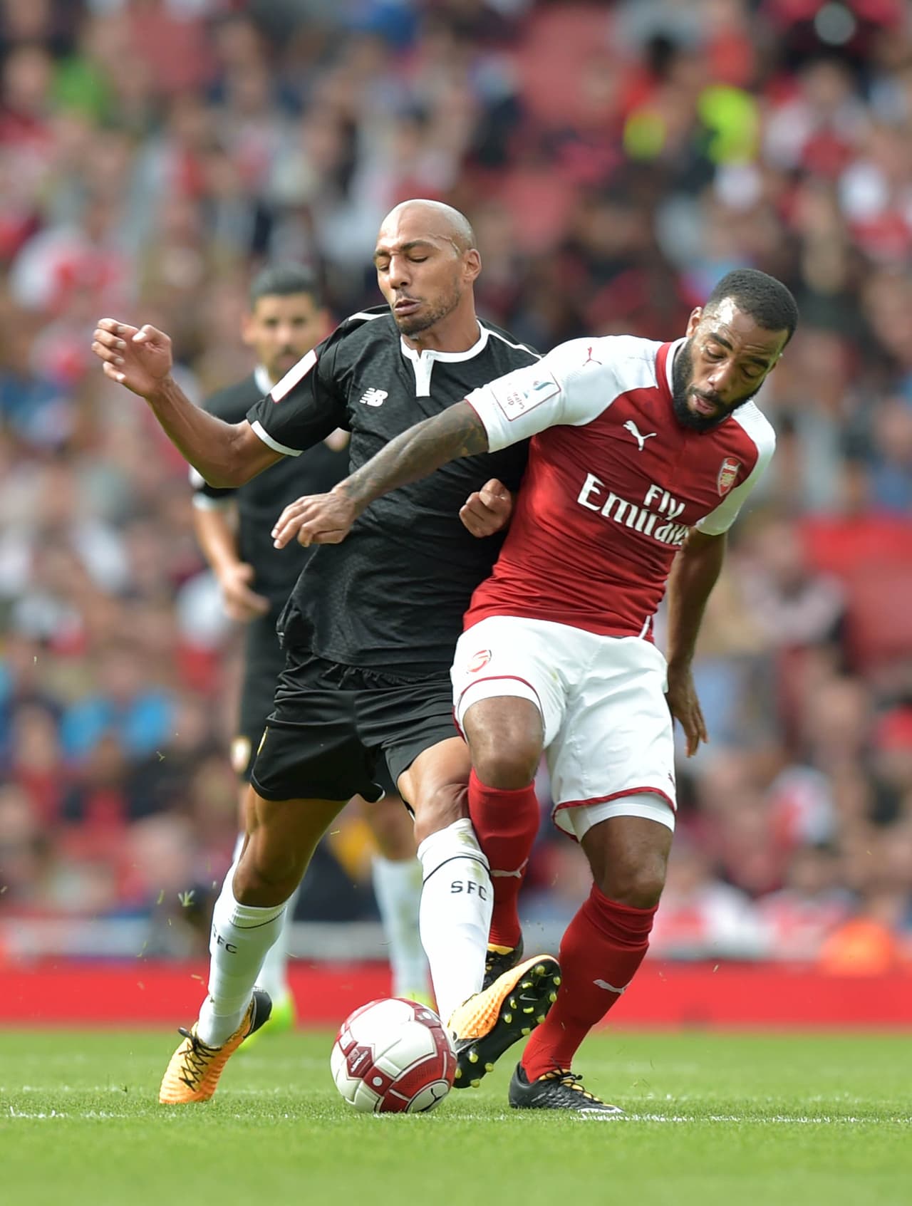 Desafortunadamante para los ingleses, N'Zonzi le devolvió al ventaja al Sevilla al minuto 69 y el marcador no se movió más.