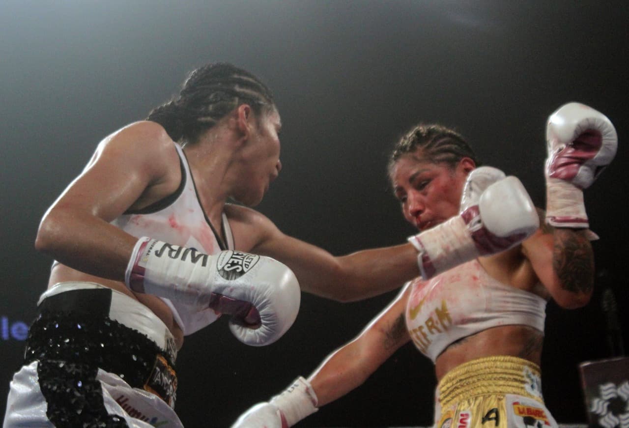 Barby Juárez tendrá revancha con Cobrita tras polémica de guantes