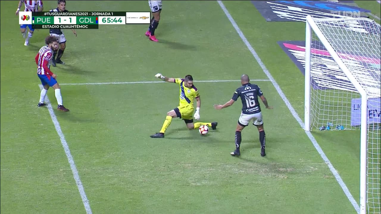 ¡TIRO ATAJADO! disparo por ["César"] ["Huerta"].