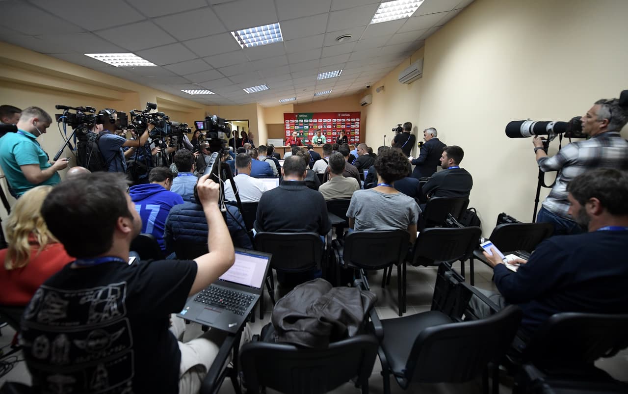 Detuvieron a taxista ruso que cobró casi mil dólares a un periodista chileno en Rusia