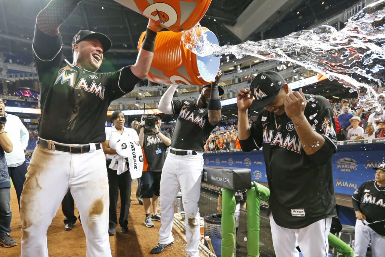 Edison Volquez se luce con un 'no-no' para los Marlins