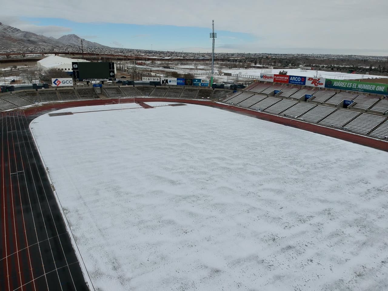 Los Bravos presumen su casa llena de nieve y... ¡Que se agarre Necaxa!