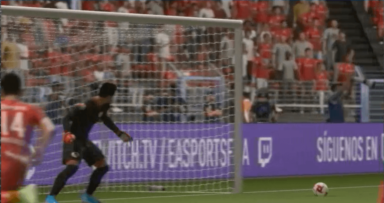 Diego Rosales venció a Marco Canaales en un divertido partido de eLiga MX.