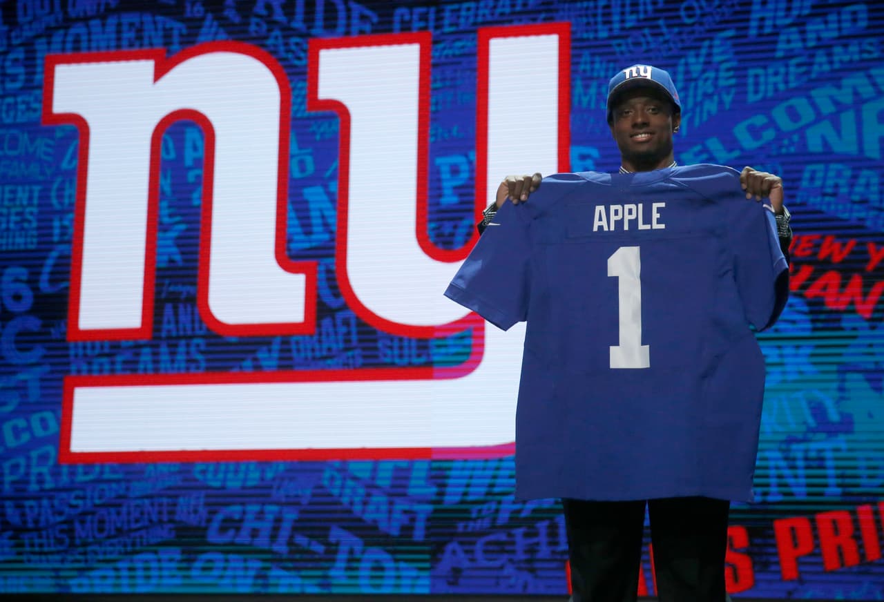 A los Giants no les importó las habilidades culinarias de Eli Apple y lo eligieron