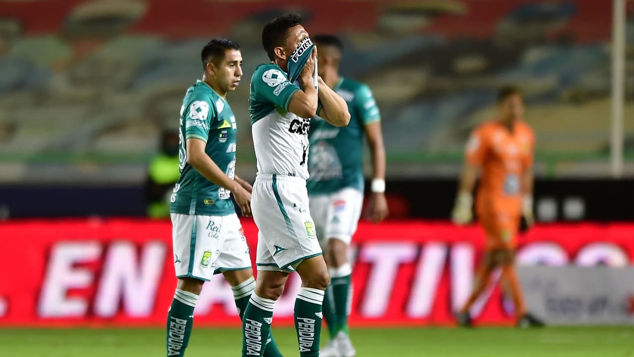 Ángel Mena abandona final entre lágrimas