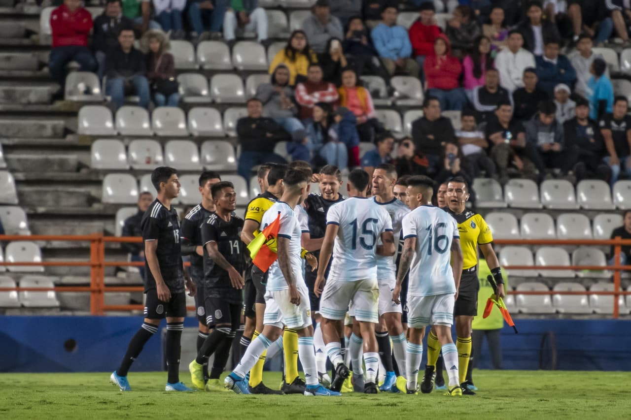 El duelo tuvo lugar en el Estadio Hidalgo, en la ciudad de Pachuca.
