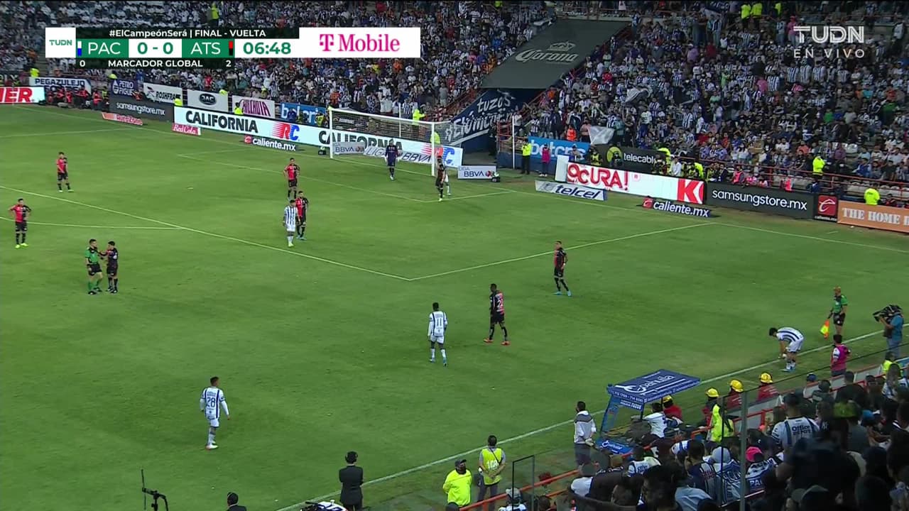 ¡GOOOL! Romario Ibarra anota para Pachuca.