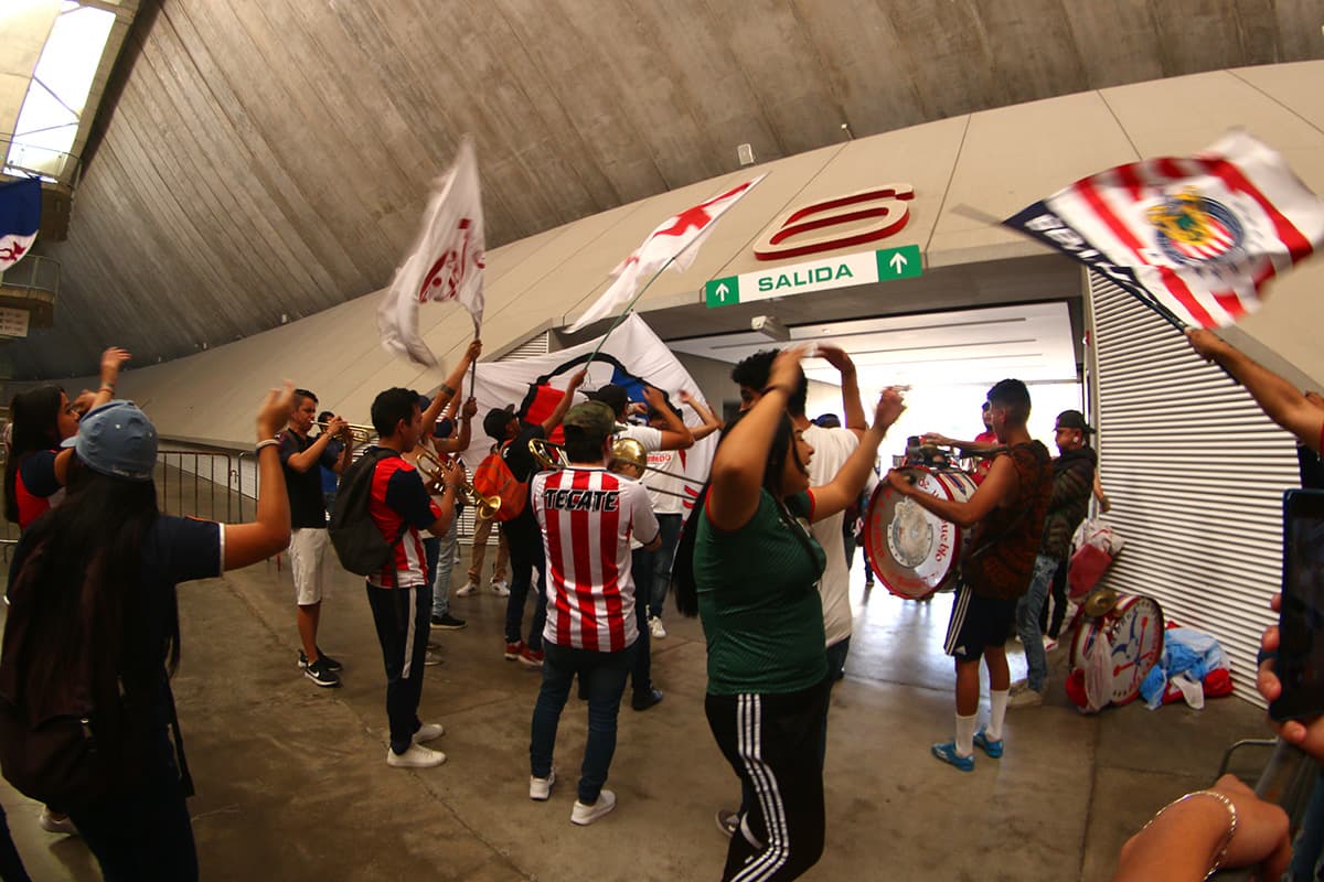 Los fanáticos del Rebaño pudieron ingresar con entrada libre para darle ánimo a su equipo.