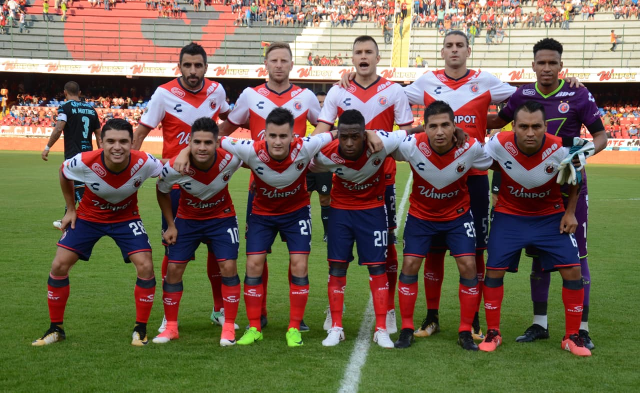 Equipo que gana no se toca: Juan Antonio Luna no modificó a su 11.