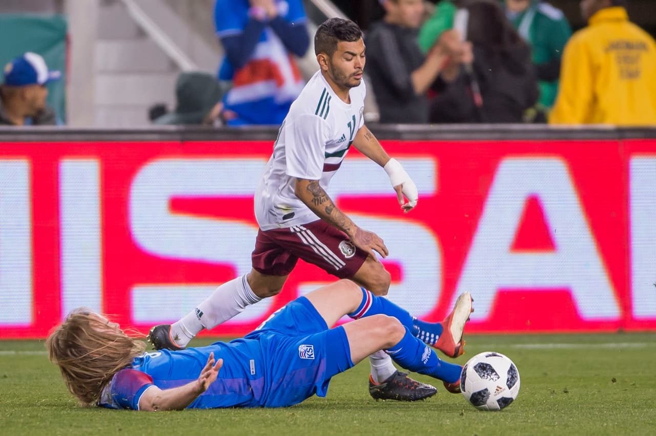 Jesús 'Tecatito' Corona (6): Intentó encarar con su característica habilidad pero no logró tener un partido tan destacado ya que tuvo poca productividad.
<br>