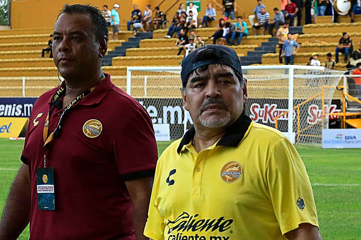 Maradona, al frente de Dorados, ha dirigido en tres partidos del Ascenso MX con saldo de dos victorias y una derrota, seis goles a favor y dos en contra.