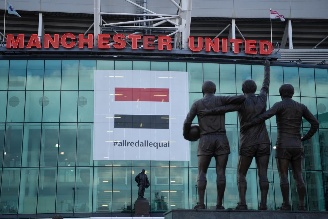 Después de perder por la mínima en la Champions con el Barcelona, Manchester United buscaba levantar cabeza ante los Hammers.