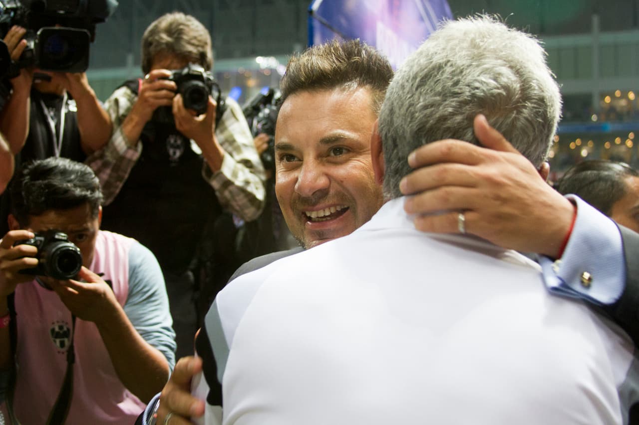 Antonio Mohamed amalgamó su fútbol bajo dos fundamentos, el primero fue resolver los problemas para que el fuera el óptimo, resolvió diferencias con jugadores como Edwin Cardona y calmó el ánimo de fiesta excesivo con elementos como Dorlan Pabón.