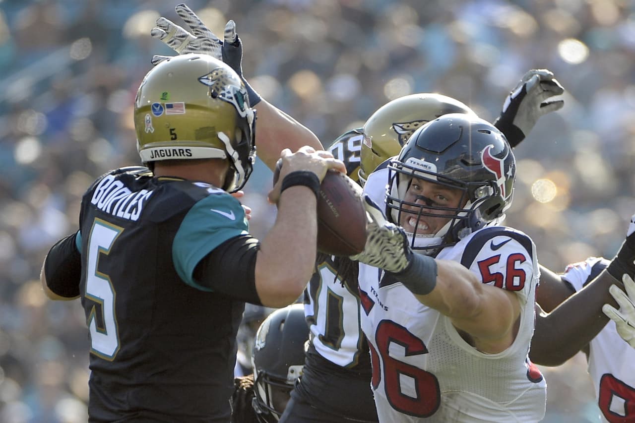 La defensa de los Texans mantuvo a raya a los Jaguars.