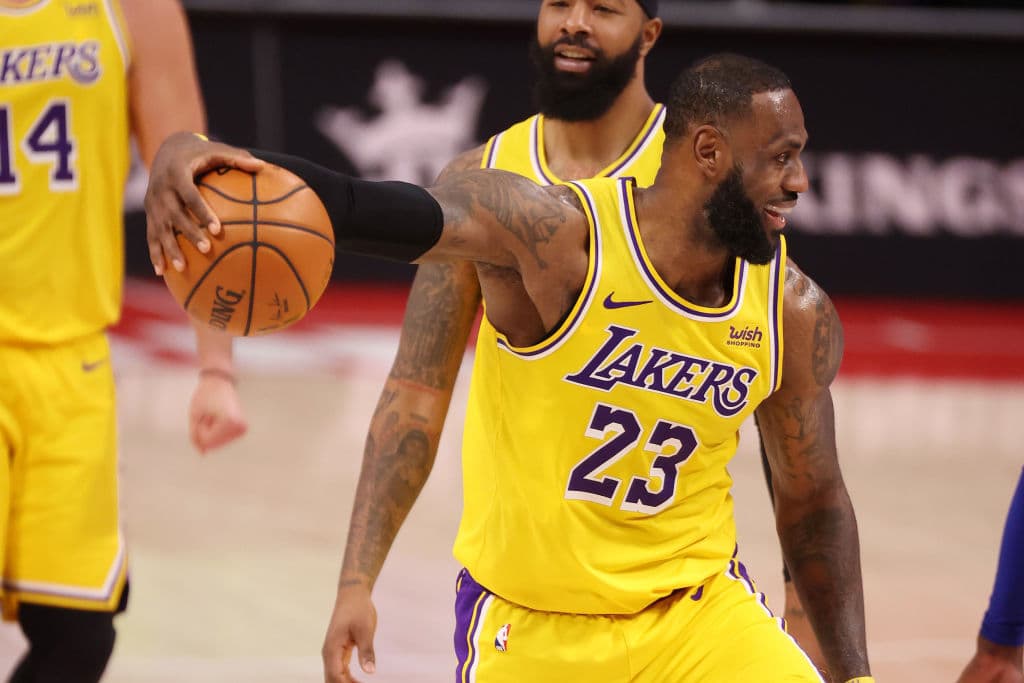 No nos olvidemos que ‘The King’ acaba de conquistar su cuarto anillo de la NBA con Los Angeles Lakers.
<br>