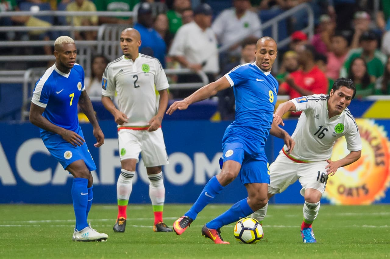 2) LUIS RODRÍGUEZ – Regresó a la posición de lateral derecho, no tuvo la salida requerida y por momentos se perdió en la marca por lo que se lleva un 6.