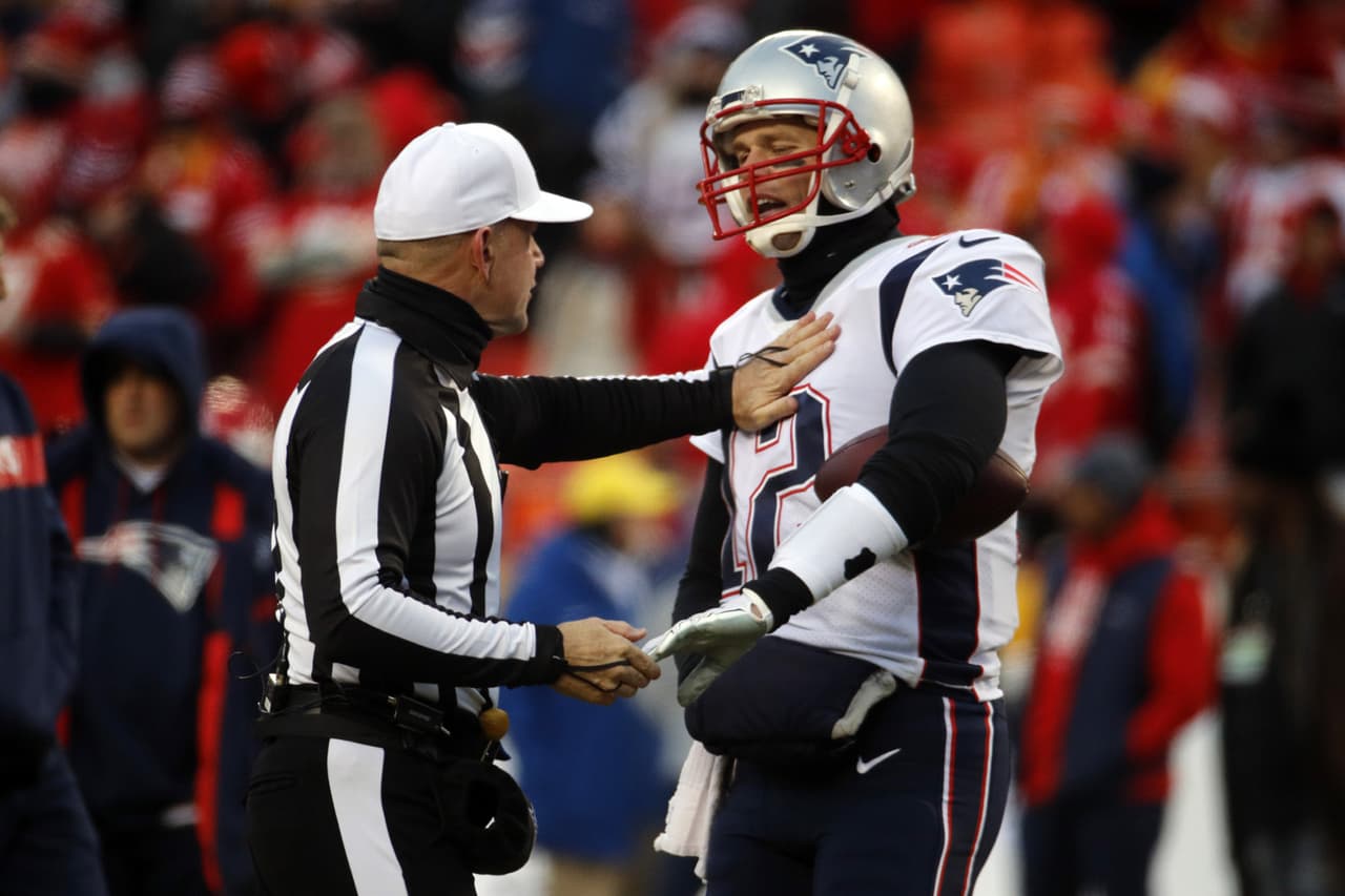 Presentan reglamento de la NFL traducido al español