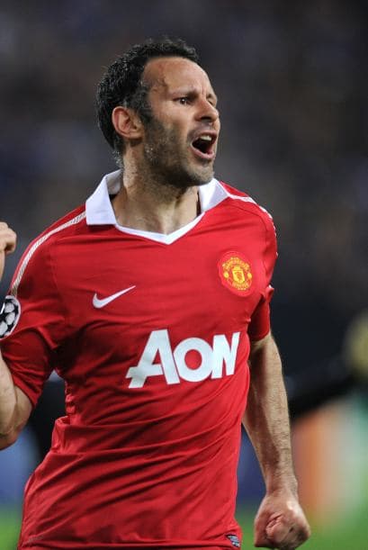 Eso hasta que el galés Ryan Giggs, el eterno 'Soldado Ryan' abrió el marcador.