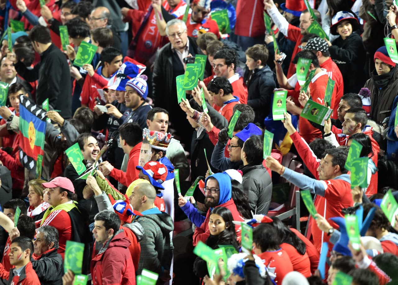 Obviamente la afición de La Roja se fue feliz del Estadio Nacional y con la esperanza de que su equipo consiga cosas grandes en el torneo.