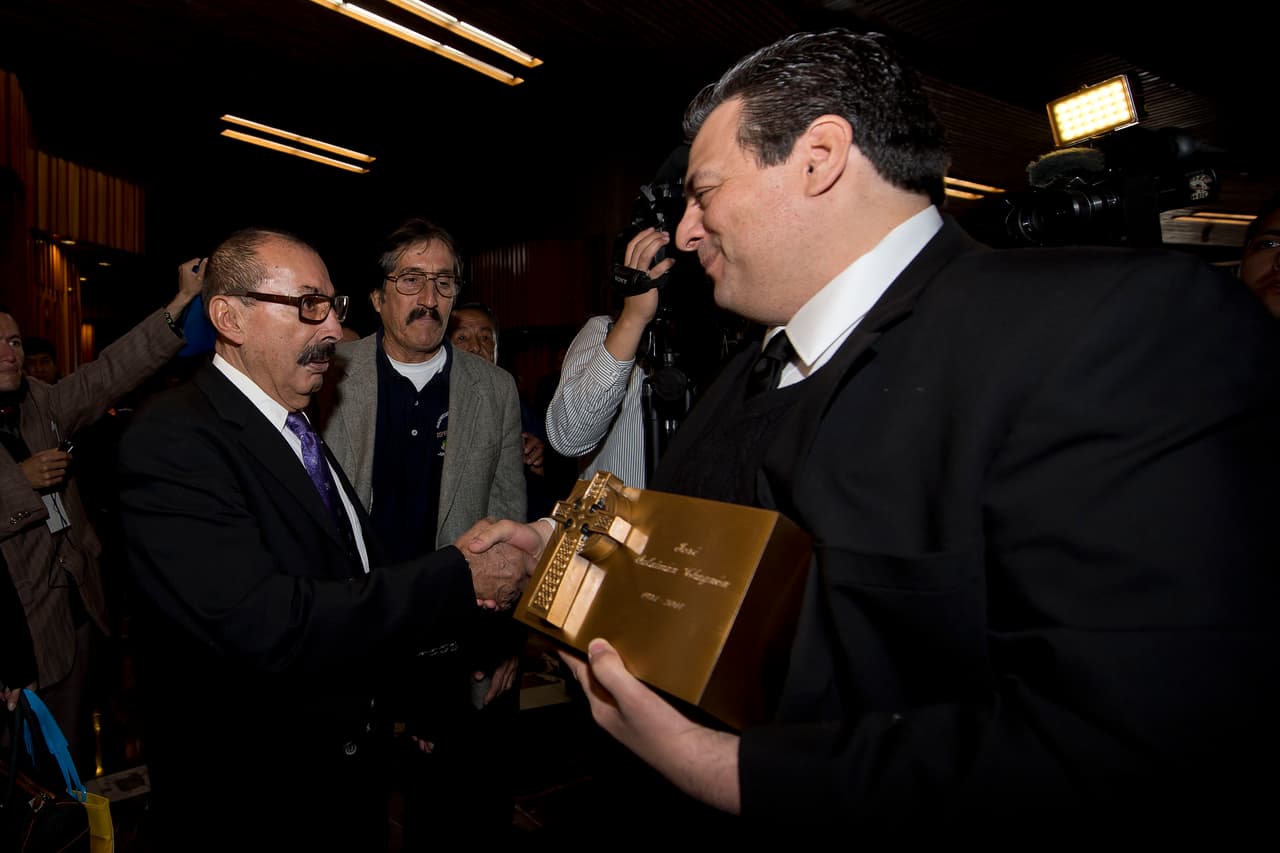 Esquina experimentada: La estrategia del combate ante Saúl Álvarez será importante y para ello contará con el creador de leyendas Ignacio Beristain.