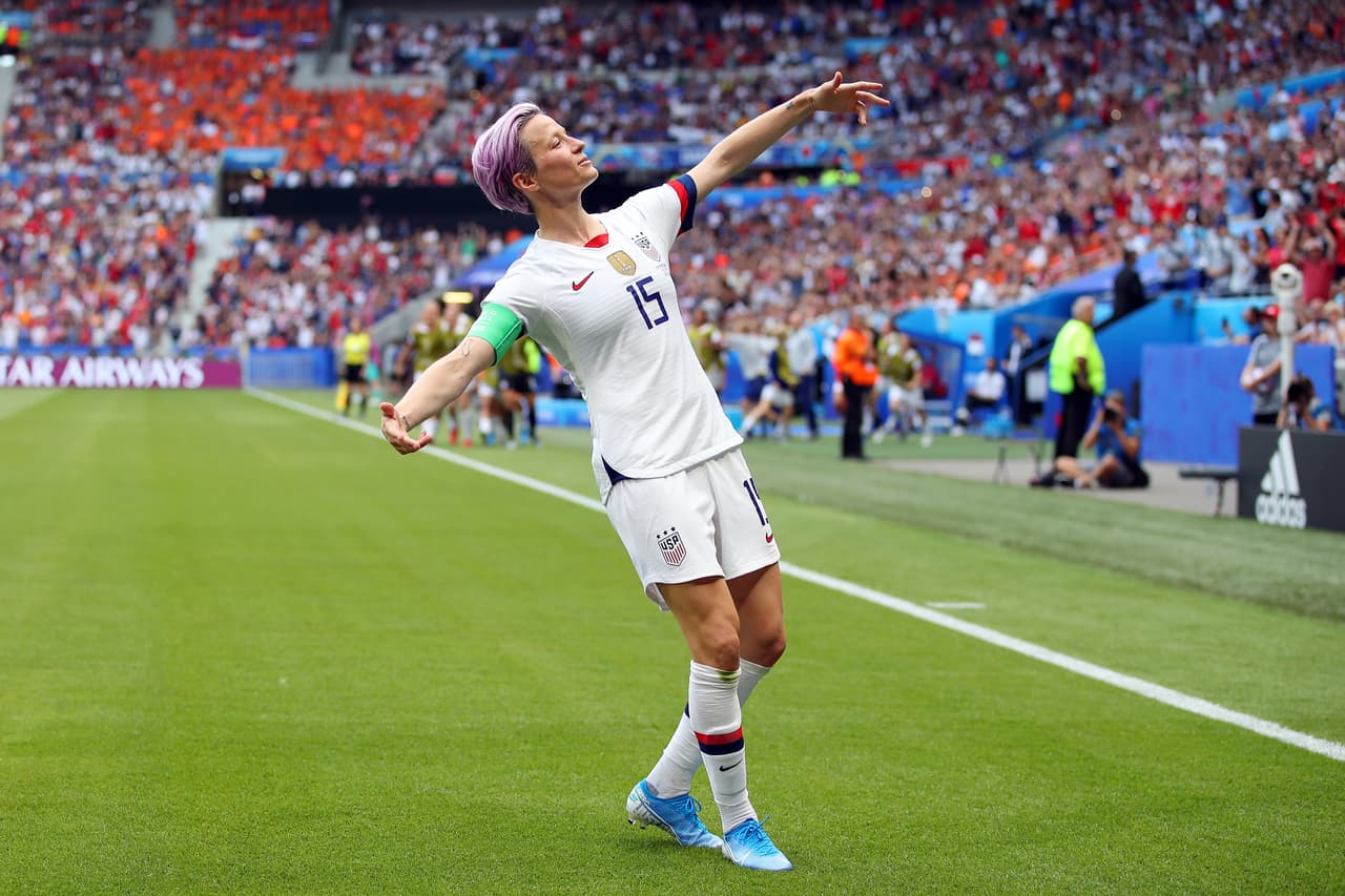 Estados Unidos se coronó campeón del Mundial de Fútbol Femenino al derrotar 2-0 a Países Bajos en la Final en Lyon, con Megan Rapinoe y Rose Lavelle como las anotadoras para el título.