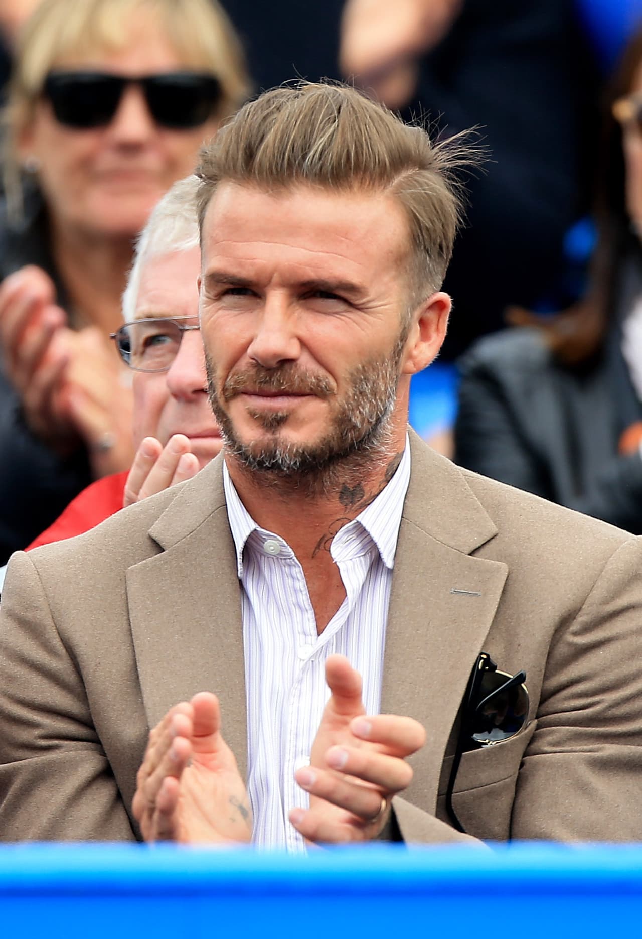 Innovador en peinados, imponente por sus tatuajes y fashionista por su ropa, el inglés David Beckham se roba las miradas en cada lugar al que va. Desde sus primeros pasos en el Manchester United hasta ahora, como empresario del fútbol en la MLS con el nuevo equipo de Miami.